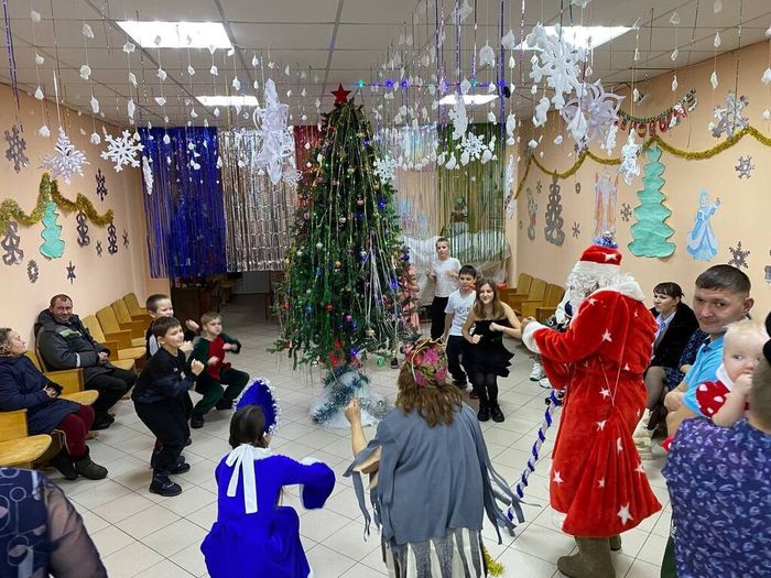 Новогодний праздник ''Забавы у новогодней ёлки'' в Сереульском СДК